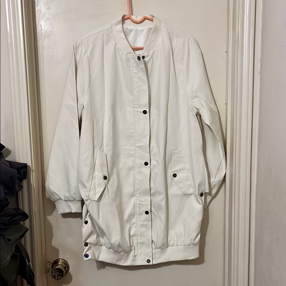 NWOT White Bomber Jacket with Stand-Up Collar and Elastic Cuffs